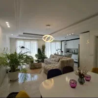 آپارتمان ۱۱۲متری/۲خواب/غرق در نور با دسترسی عالی