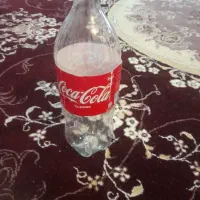 شیشه نوشابه تمیز وبدون کثیفی