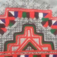 فقط  شیرازه گل کندی  میدوزم