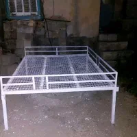 تخت آهنی|تخت و سرویس خواب|کوه چنار, |دیوار