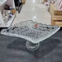 شیرینی خوری