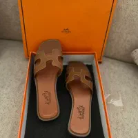 صندل هرمس و کیف جیر