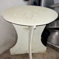 میز‌گرد ، سفید