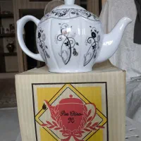 قوری بزرگ مجلسی