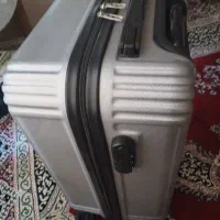 چمدان مسافرتی