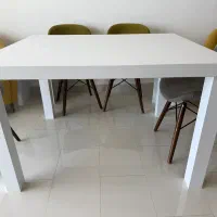 میز بسیار شیک
