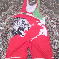 دوبنده کشتی قرمز