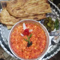 به یک کمک آشپز خانم نیمه وقت نیازمندیم