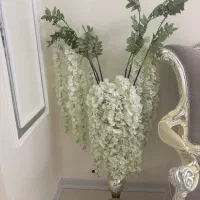 گلدان با گل آبشاری
