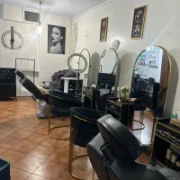 اجاره تخت مژه و میز ناخن