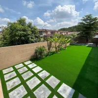 چمن مصنوعی ، فنس چمنی