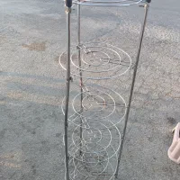جاظرفی قابلمه داخل آشپزخانه جنس استیل