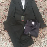 کت شلوار سایز 42 + پیراهن سفید و پیراهن سورمه ای