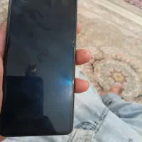 باسلام یک عدد گوشی به فروش می‌رسد