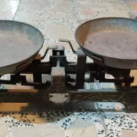 ترازو کفه ای قدیمی