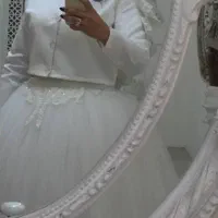 لباس عروس همراه کت وتاج وتور