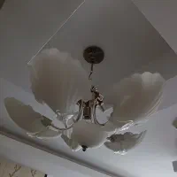 سه عدد لوستر دو تاش پنج شاخه یکی سه شاخه