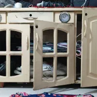 کابینت 3درب دارای کشو به علت جابه جایی حراج