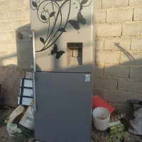 فروش یک عدد یخچال و لباسشوی جفتشون ایراد جزی دارن