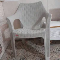 صندلی پلاستیکی