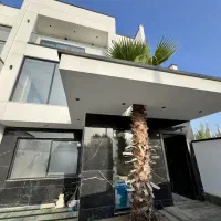 ویلای تریپلکس استخردار محدوده شهری