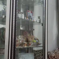 ویترین بسیار تمیز و شیک