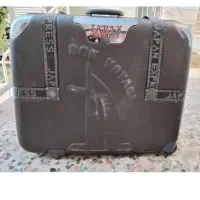 دوعددچمدان کوچک وبزرگ