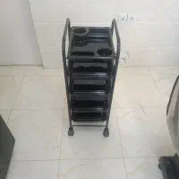 یک عدد ترولی نو