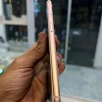 اپل iPhone 8 Plus با حافظهٔ ۶۴ گیگابایت|موبایل|اصفهان, جلفا|دیوار