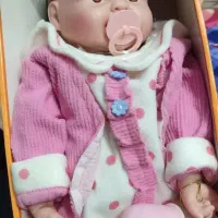 عروسک|اسباب‌بازی بچه|قم, شهدا|دیوار