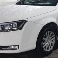 ماشین ایلام به دهلران . حرکت دوشنبه ساعت ۱۱ صبح