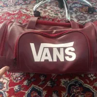 ساک  برند vans فروشی کاملا نو و محکم و ضد اب