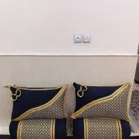 بالشت و پشتی