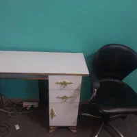 میز و صندلی چرخدار