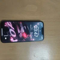 گوشی آیفون۱۳نرمال درحد نو