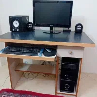 میز کامپیوتر و تحریر