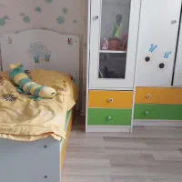 تخت و کمد نوزاد و نوجوان آپادانا