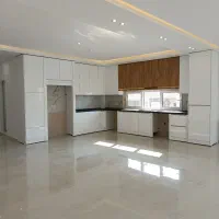 رهن آپارتمان ۱۸۰ متری فول‌امکانات بر خیابان اصلی
