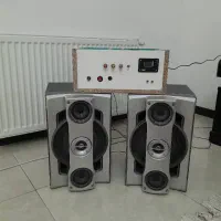 یک جفت باند با لوازم دست ساز