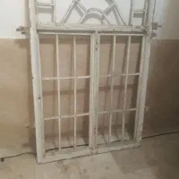 پنجره اهنی مستعمل ۴ عدد