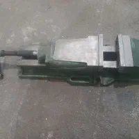 گیره هیدرولیک cnc  سالم  و اتومات درحد نو