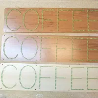 تابلو روان قرمز و تعدادی تابلو led کافه