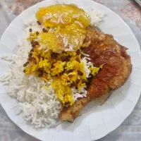 یک نفر ظرف شور خانوم