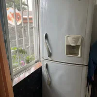 یخچال سفید فروزان