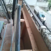 اتخت دو نفره با تشکر.  کارکرده و میز تی وی نو