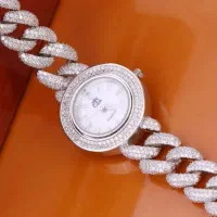 ساعت نقره داری زنگ بزن