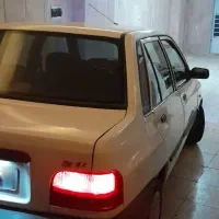 ۹۰ پراید سفید