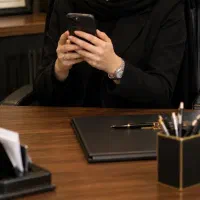 کار با گوشی بانوان