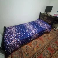 تخت یک نفره