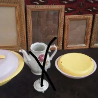 ظروف در دار پلاستیکی ترک. قوری. قاب